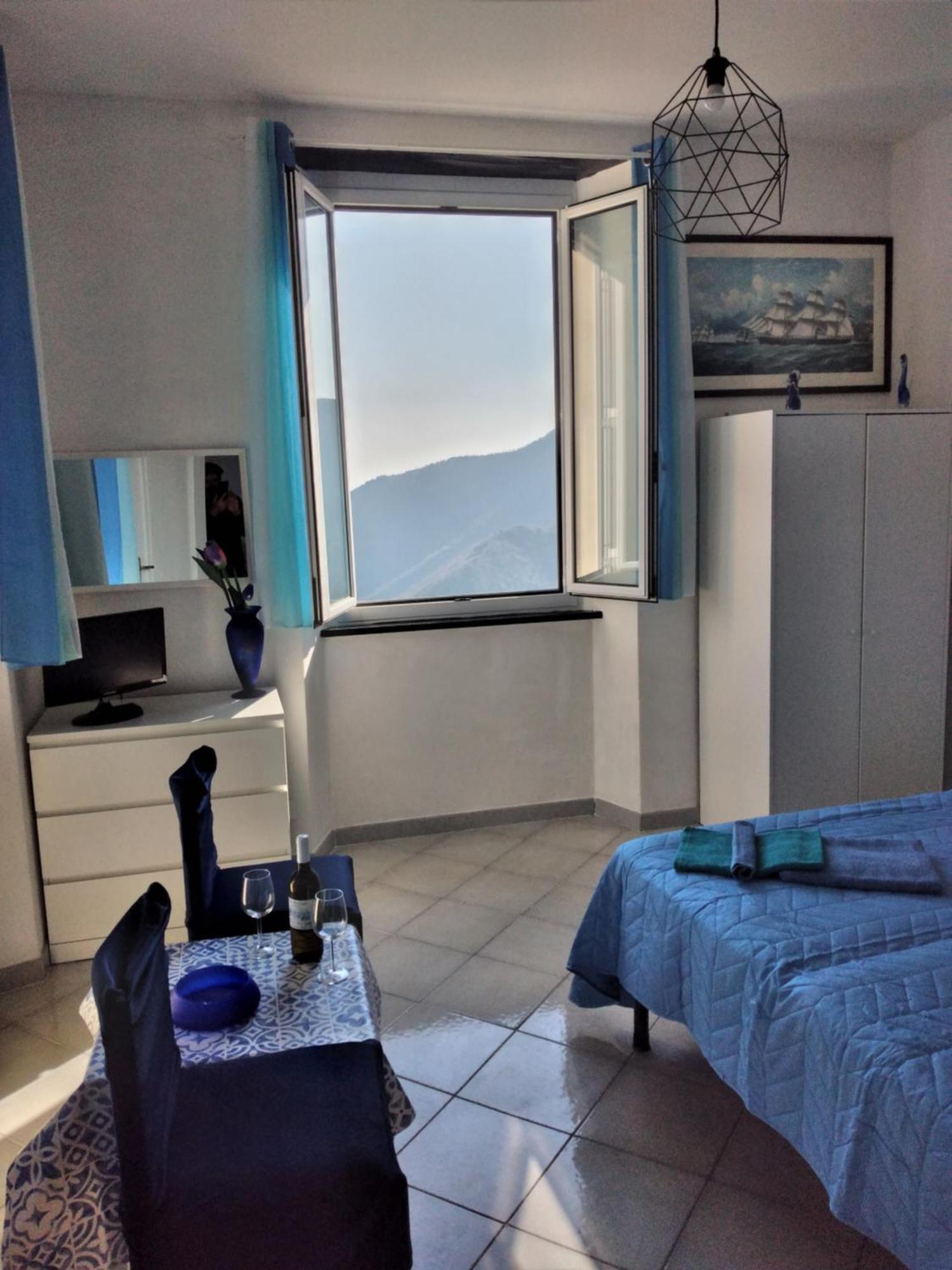 Casarinolaurino Valle Del Golfo Healthy Air Above The Sea Uscio Esterno foto